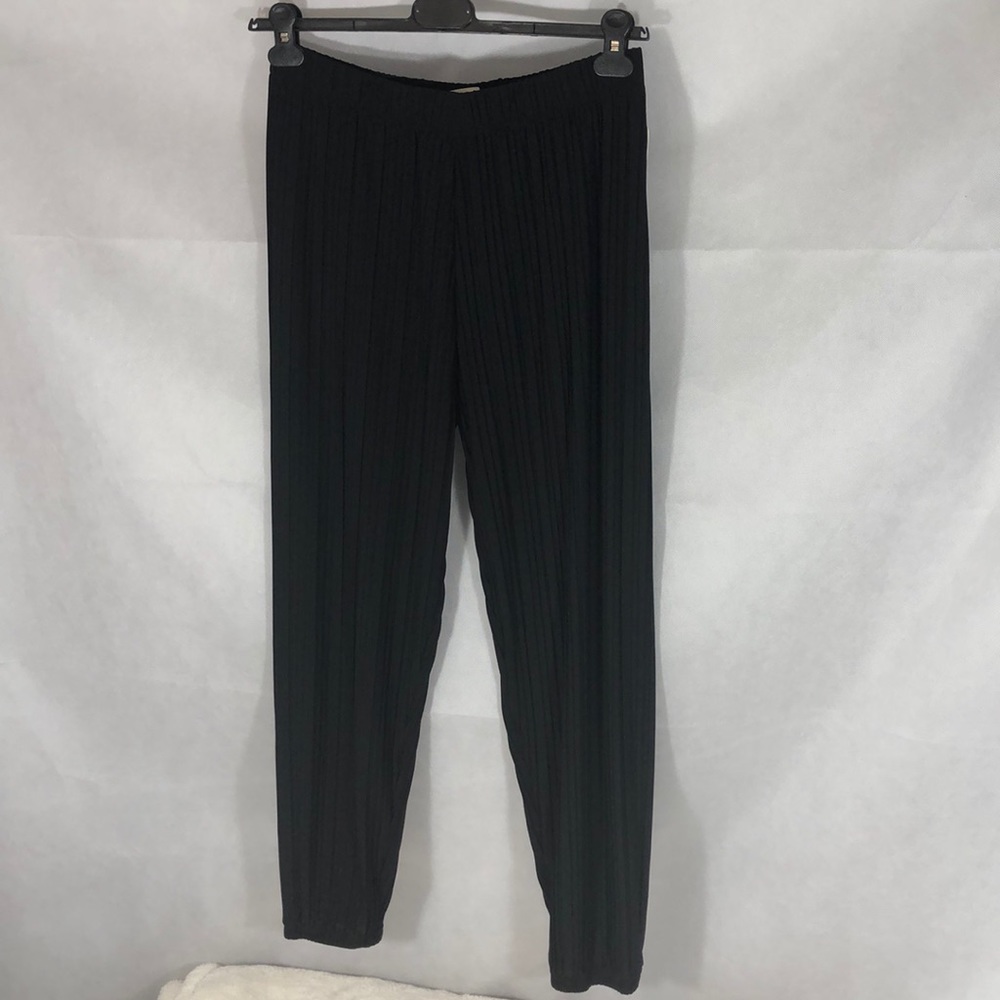 SOLD .NWT= TankTop & Pants, Size XL , Black color. - Picture 5 of 8